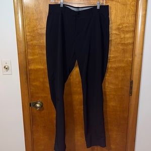 34/32 black pants